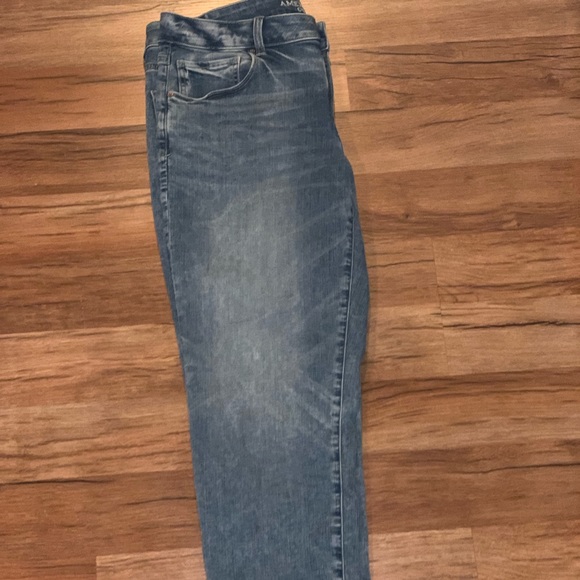 American Eagle Jeans - Picture 2 of 4